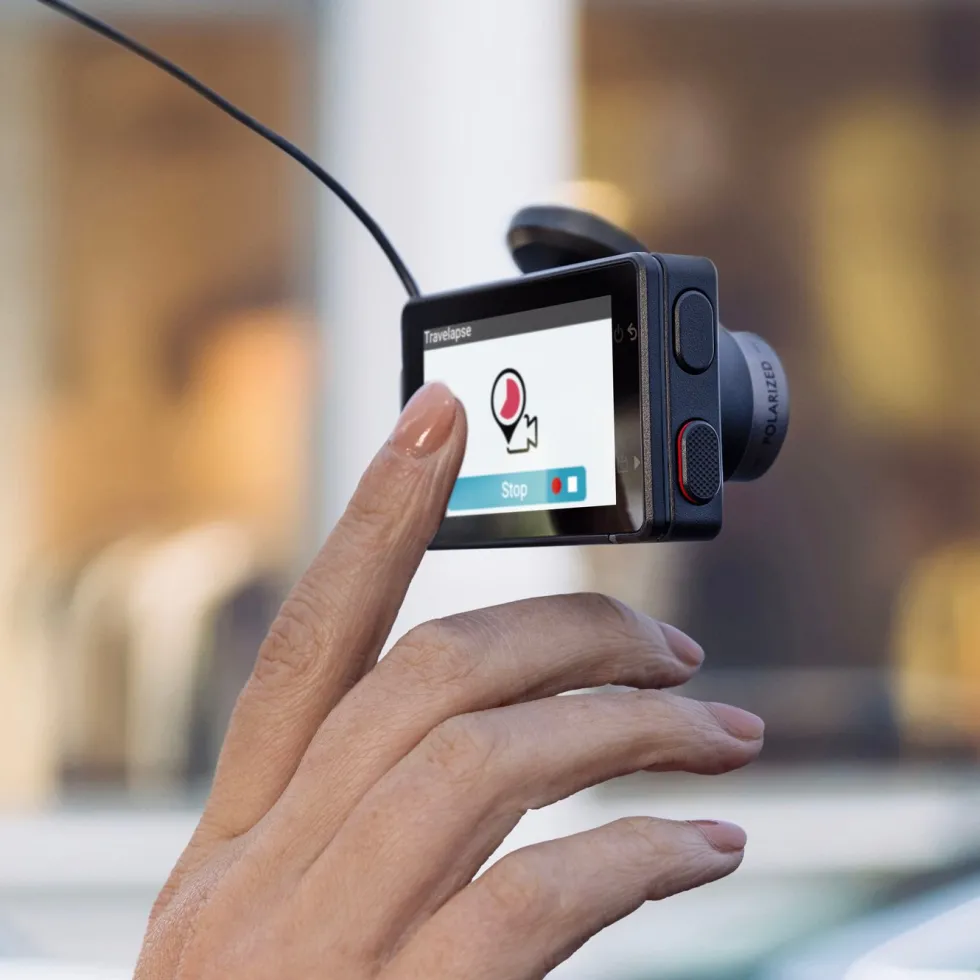 Garmin Dash Cam X210 Quad HD-bilkamera med skärm