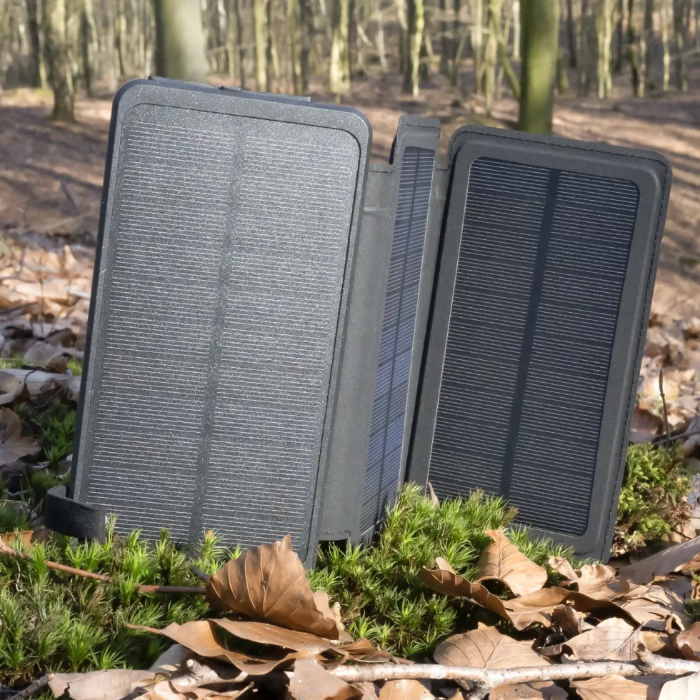 Linocell Powerbank med solcellsladdning 20 W 8000 mAh