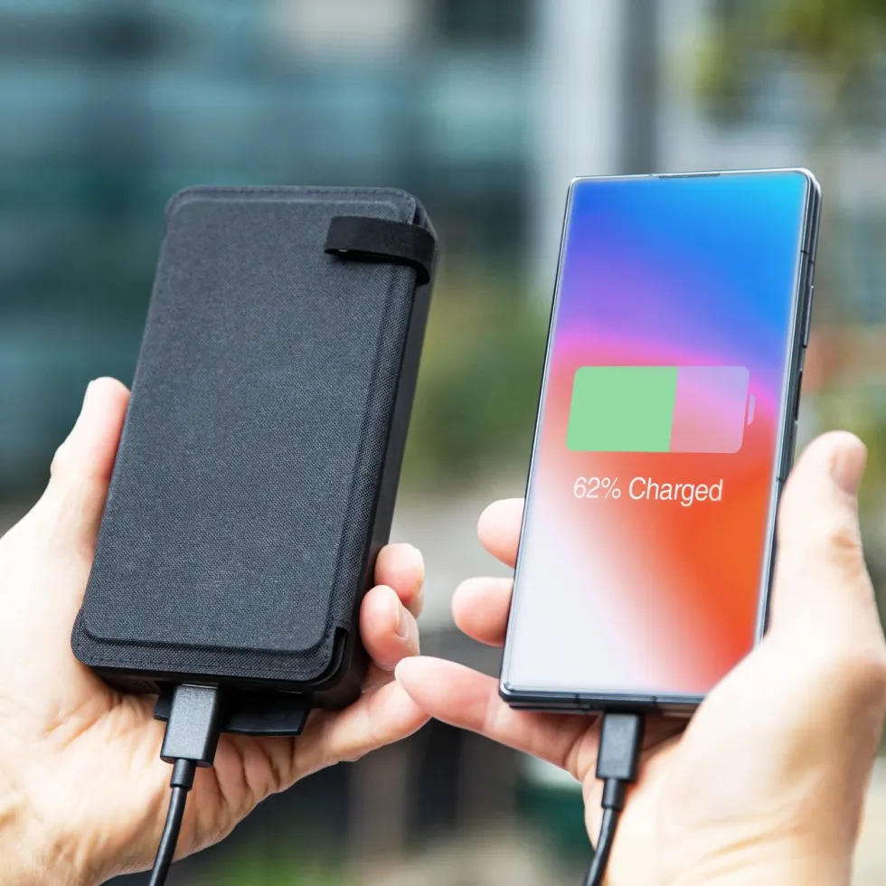 Linocell Powerbank med solcellsladdning 20 W 8000 mAh