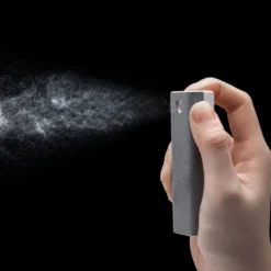 Linocell Rengöringskit med spray och mikrofiberklädsel
