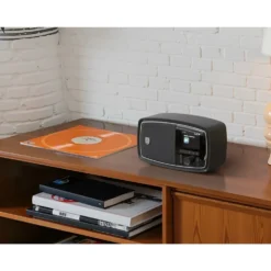 Philips The Janet – bärbar retroradio med DAB+ och Bluetooth