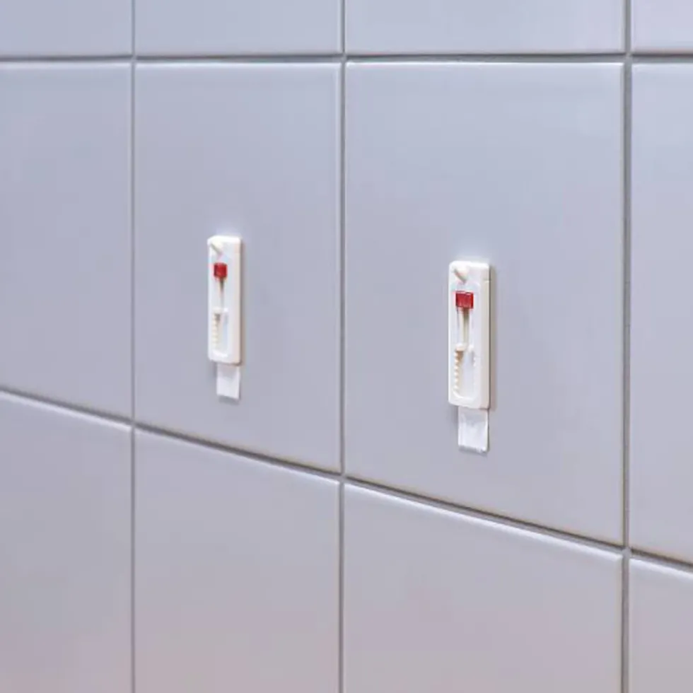 Tesa Justerbar häftspik för kakel och metall 3 kg 2-pack