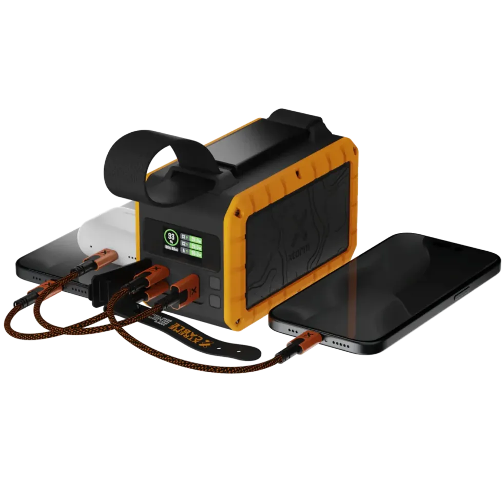Xtorm Rugged XR204 Flashlight Powerbank 40000 mAh